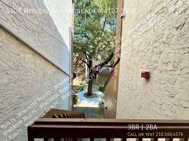 Foto del edificio - 3 Bedroom 2 Bath Condo in Medical Center!