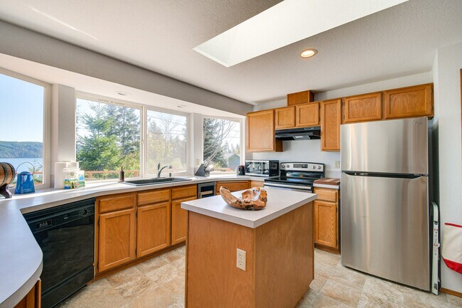 Foto del edificio - 131 N Mardell Ave