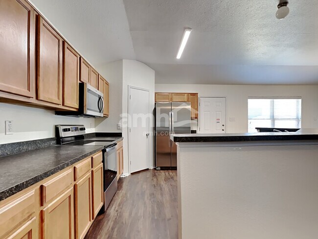 Building Photo - 3533 St Vincent Rd