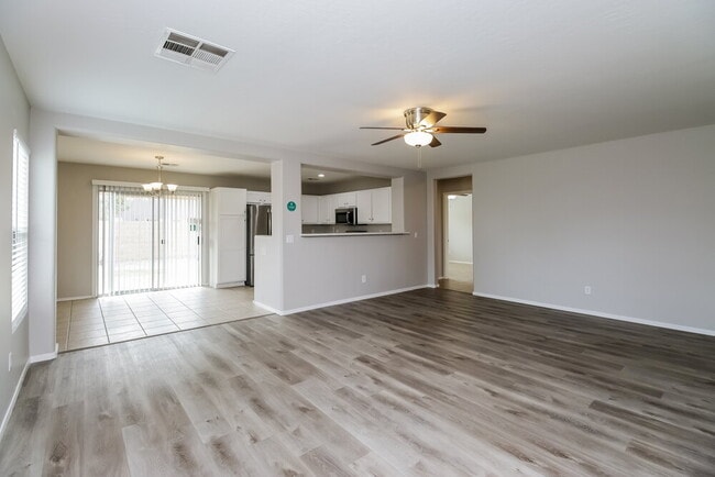 Foto del edificio - 2377 E San Manuel Rd