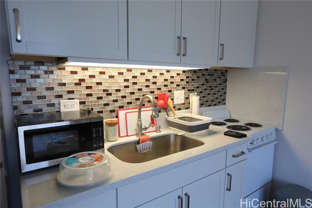 Foto principal - 1650 Kanunu St