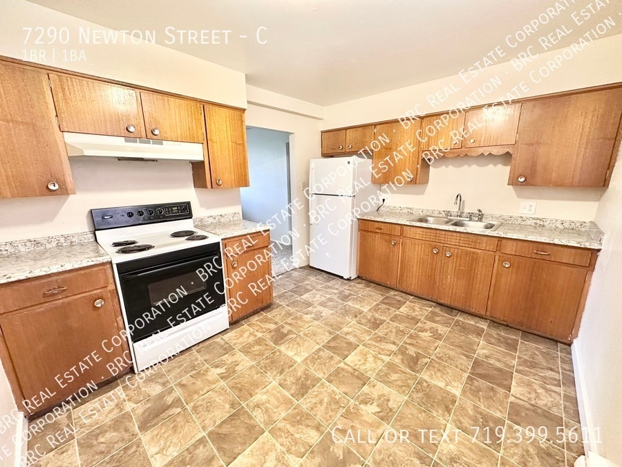 Primary Photo - 7290 Newton St