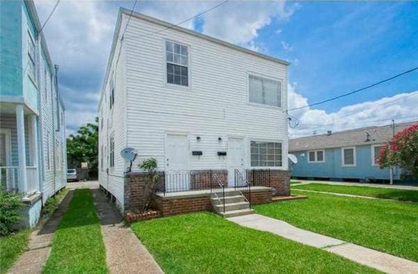 Primary Photo - 4427 Eden St