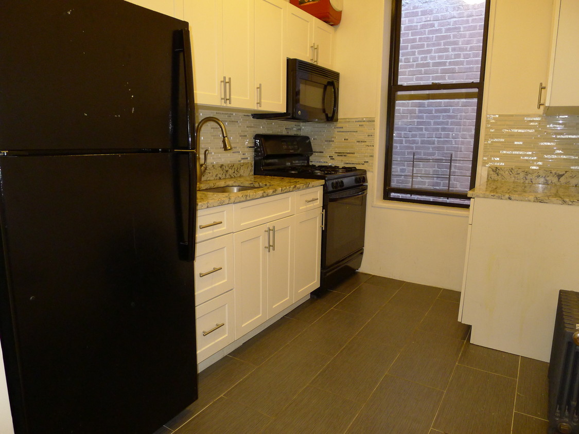 Primary Photo - 41-24 29th St