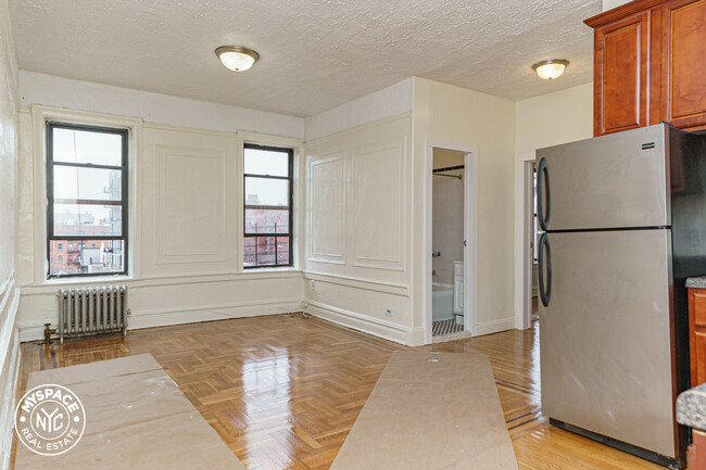 Building Photo - 740 Empire Blvd