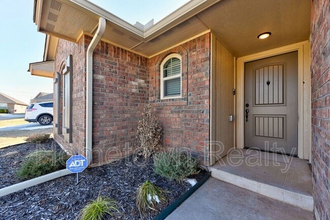 Foto del edificio - 6508 NW 157th St