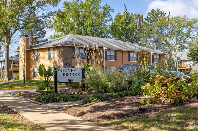 Building Photo - Stoney Brooke Apartments