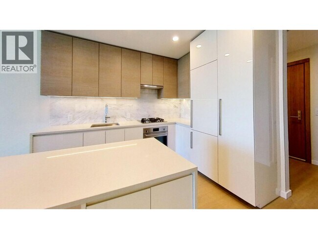 Photo du bâtiment - 2186 Gilmore Ave