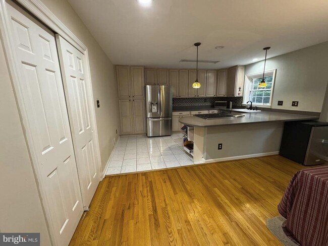 Foto del edificio - 9253 Bailey Ln