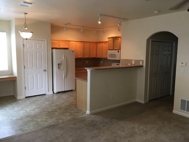 Building Photo - 5551 W 29th St