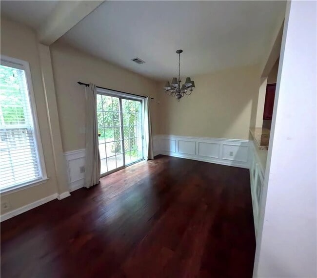 Building Photo - 4132 Royal Regency Cir