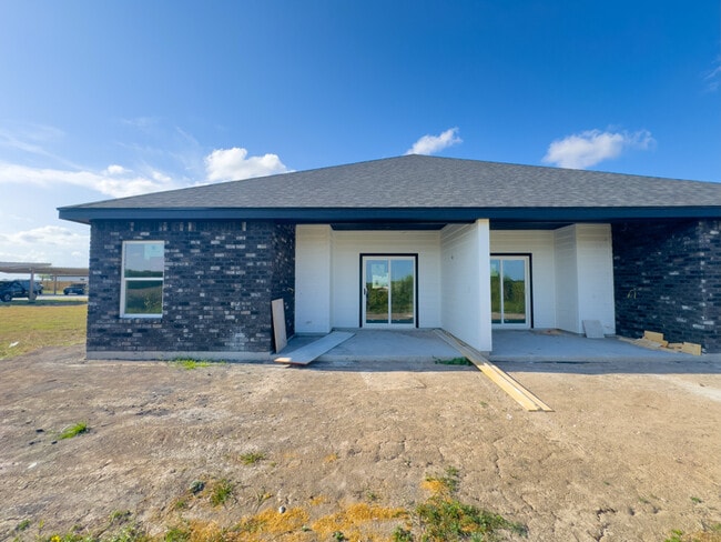 Building Photo - 4310 Escondido Ln