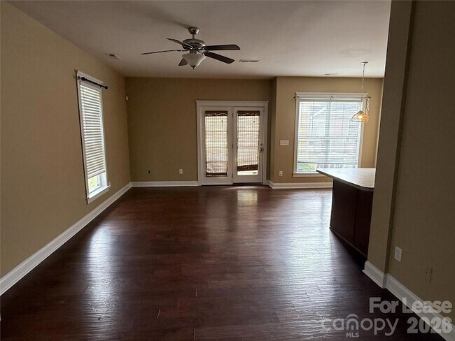 Foto del edificio - 15211 Barnsbury Dr