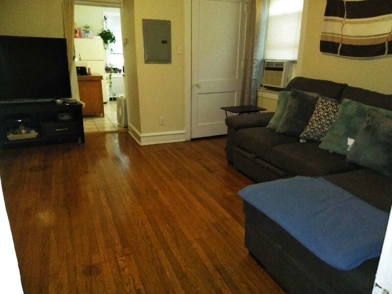 Primary Photo - 5121 E Roosevelt Blvd