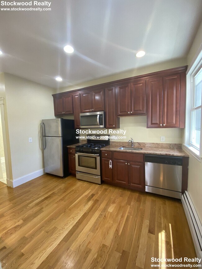 Foto del edificio - 839 Dorchester Ave