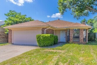 Building Photo - 7512 Down Hill Dr