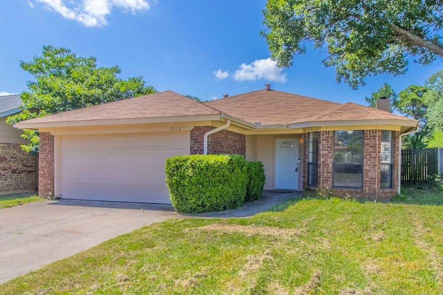 Photo - 7512 Down Hill Dr