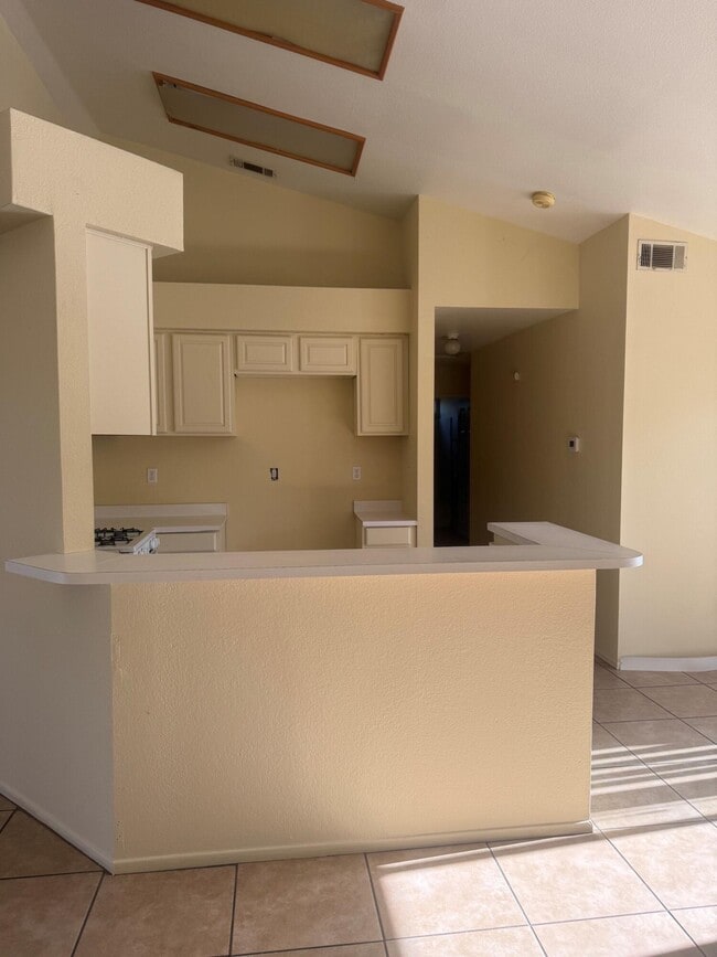Building Photo - 44313 Larrea St