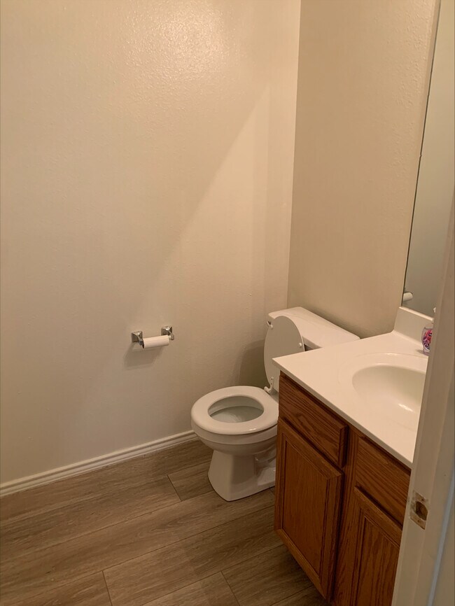 Building Photo - 2542 Lantana Bend