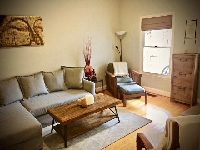 Foto del edificio - 104B Hillcrest Ave