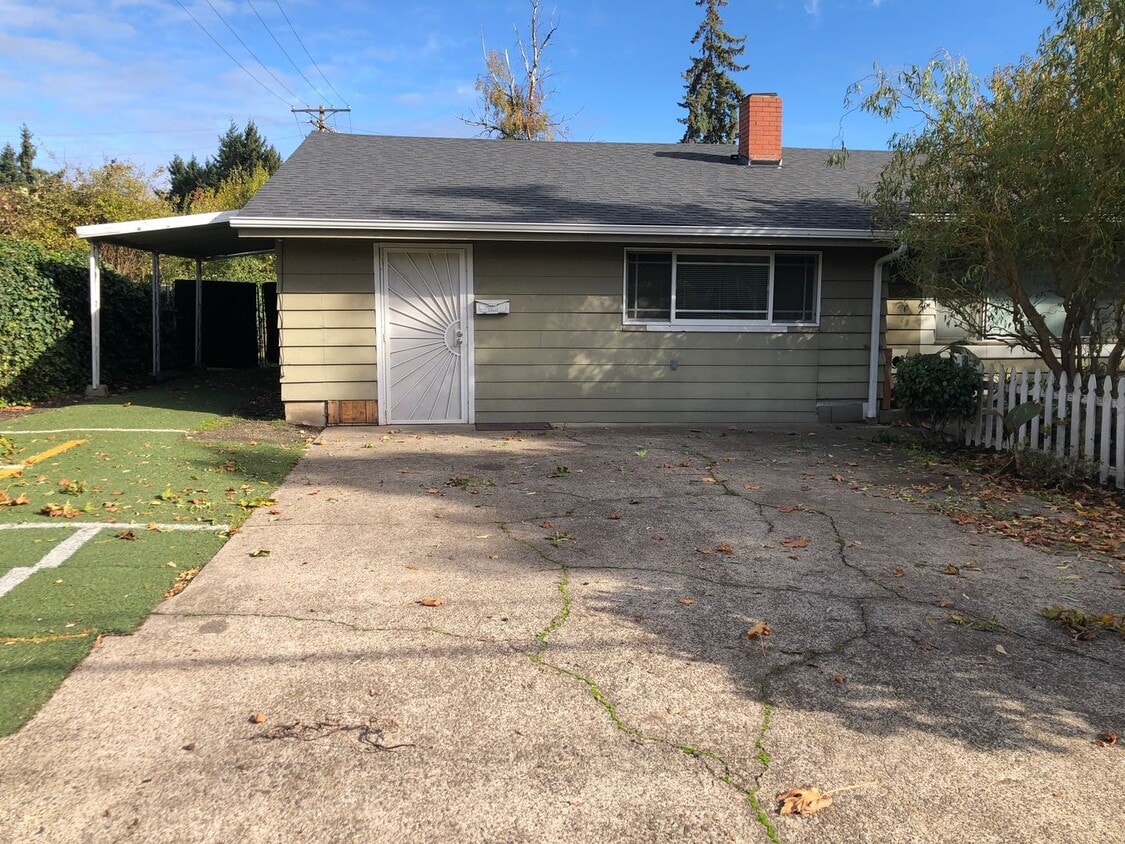 Foto principal - 1 bedroom apartment in Springfield!