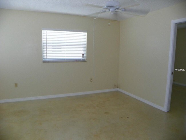Building Photo - 2739 Nassau St