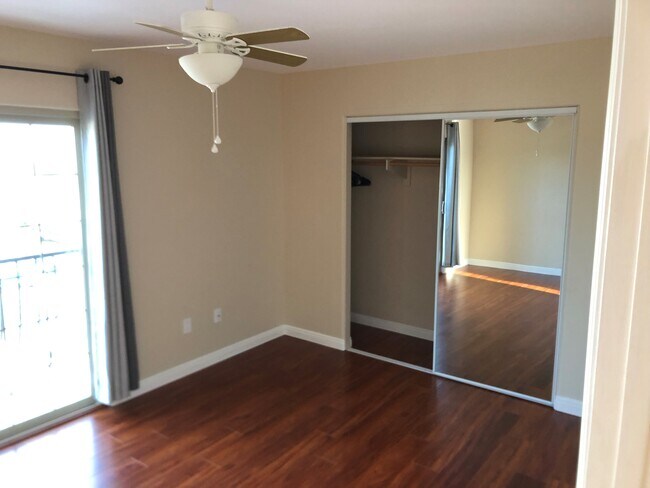 Dormitorio - 381 Elkwood Ave