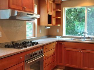 Building Photo - 3200 sf 3/4 bed home on 1 acre in Cameron ...