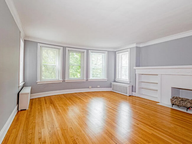 Building Photo - 8227 S Maryland Ave