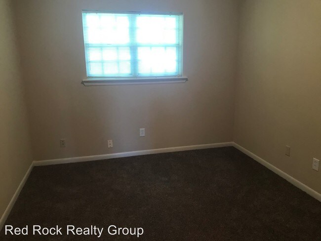 Building Photo - 8917 Roebuck Blvd