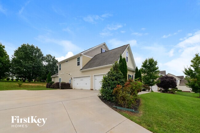 Foto del edificio - 265 High Knoll Dr