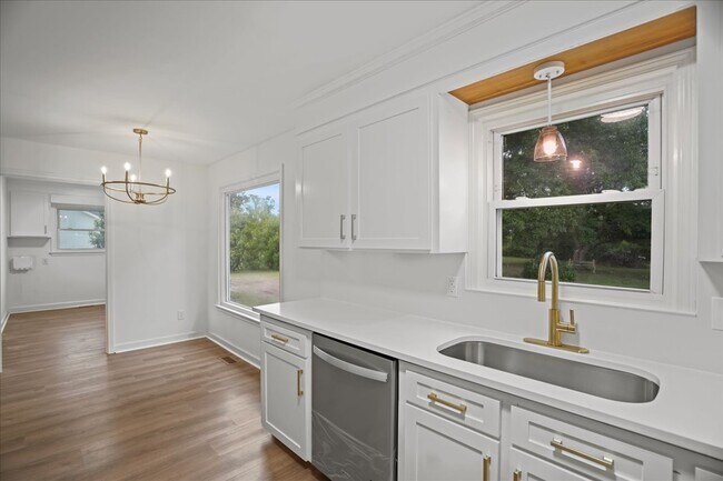 Foto del edificio - 2321 Queen Ann Rd