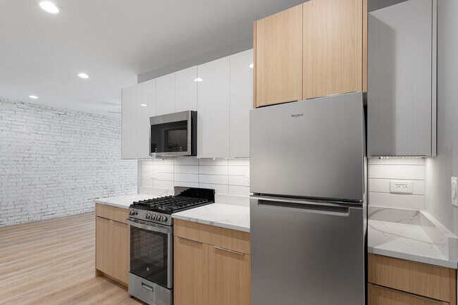 Foto del edificio - 1629 W Chase Ave