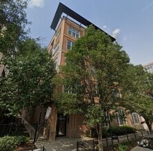 Building Photo - 1228 W Monroe St