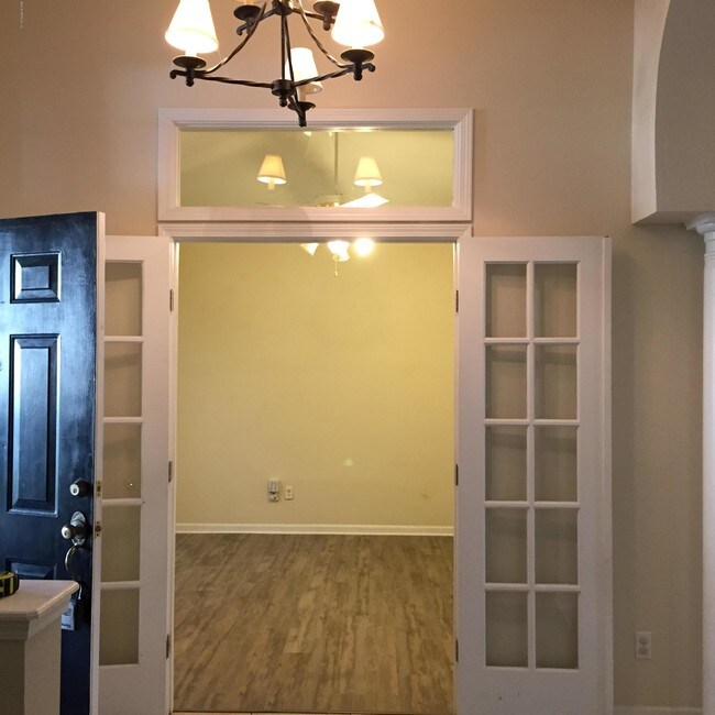 Building Photo - 8676 Nathans Cove Ct