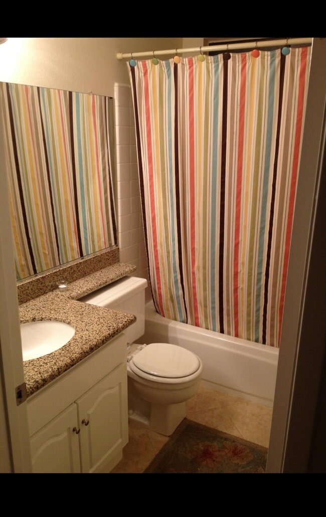 Building Photo - 2010 E Wellington Ave