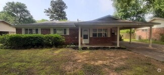 Building Photo - 114 Apache Dr
