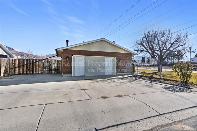 Building Photo - 632 W 1600 N