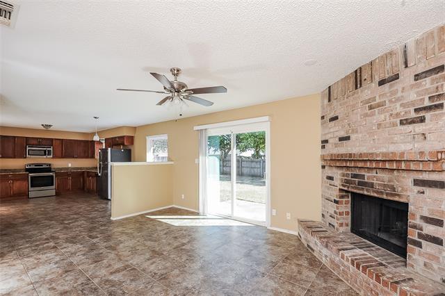 Building Photo - 4210 Maple Springs Dr
