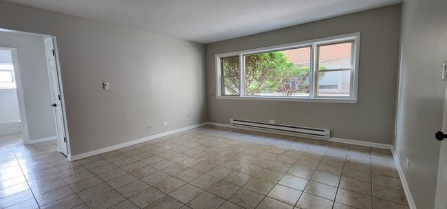 Building Photo - 839 Lathrop Ave