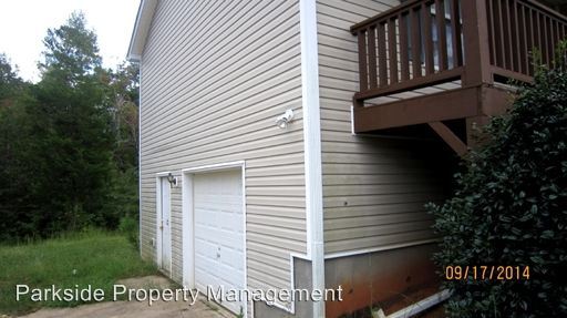 Building Photo - 195 Hunters Ter