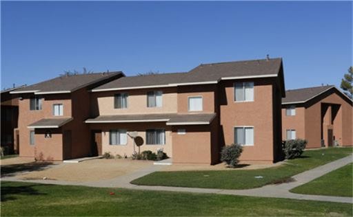 Building Photo - 91 Avenue 66 Ave