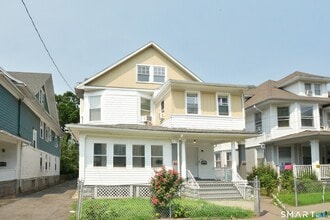 Building Photo - 463 Wilmot Ave