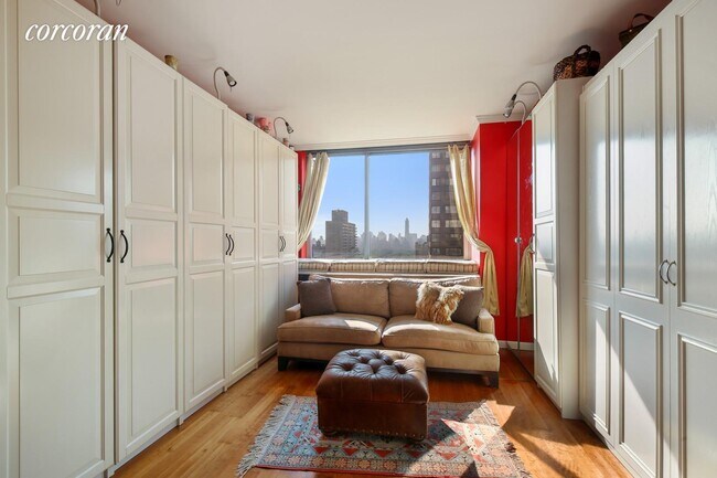 Building Photo - 111 W 67th St