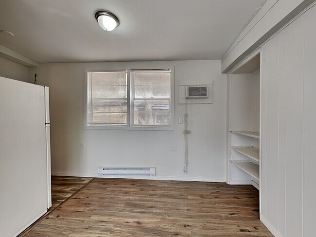 Foto del edificio - 307 S Montgomery Ave