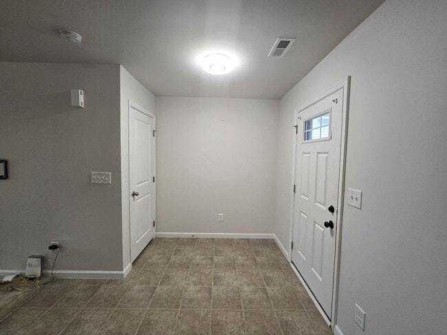 Foto del edificio - Beautiful Home Available for Rent in Charlotte, NC 28212