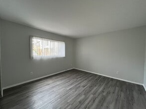 Interior Photo - 951 S. Oxford