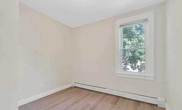 Building Photo - 453 Banta Ave