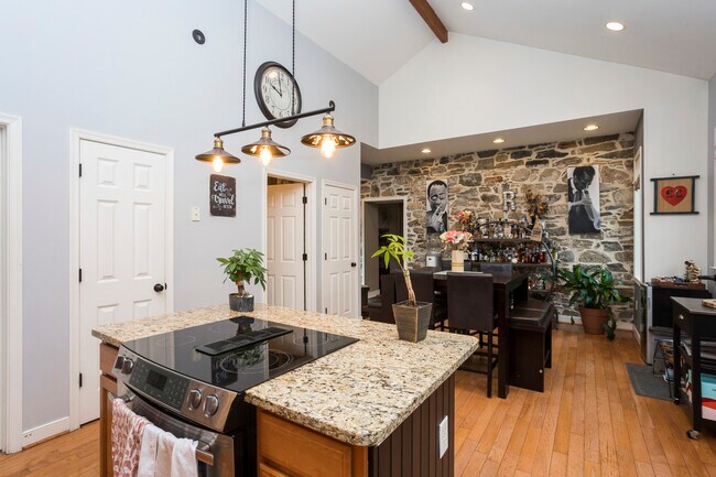 Gorgeous dining area - 835 Oella Ave