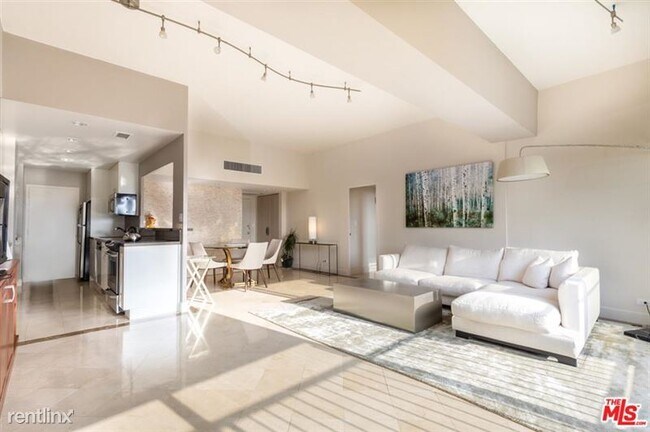 Foto del edificio - 10501 WILSHIRE